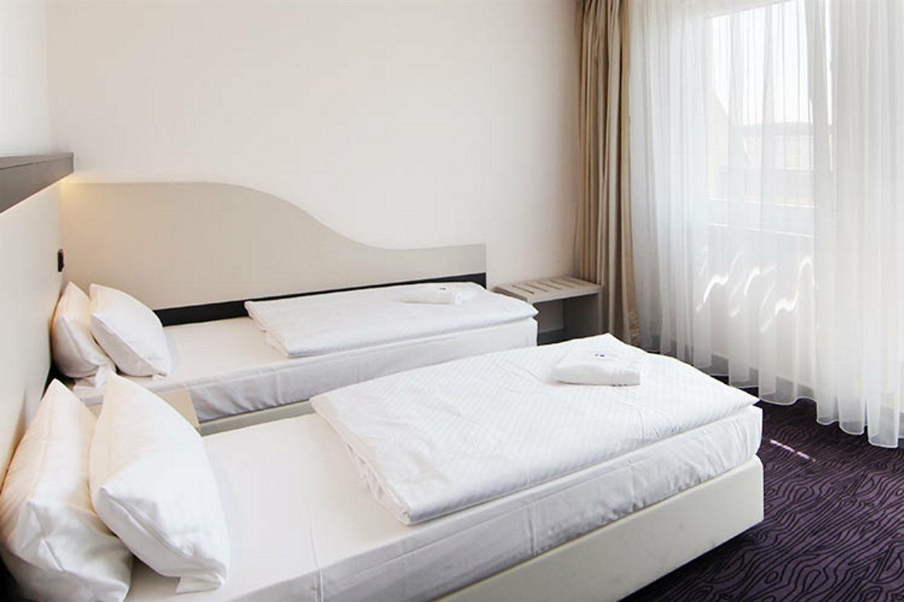 Dietrich-Bonhoeffer-Hotel Berlin Mitte Ngoại thất bức ảnh
